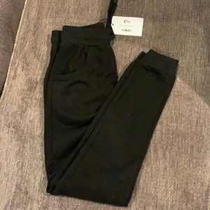 Zyia black sleepover jogger sweats size small.